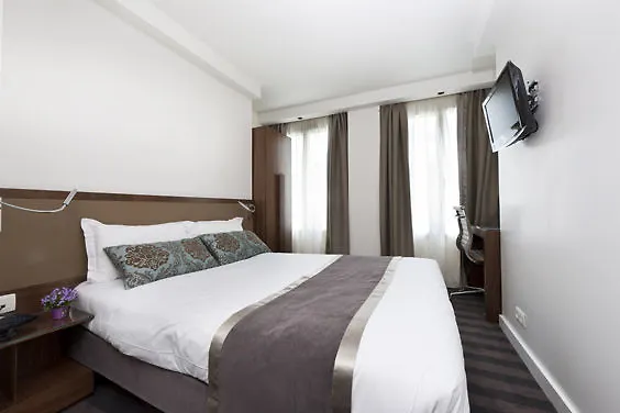 Art Hotel Paris 3*,